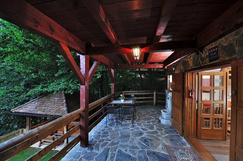 Apartment Drvena Kuca Mreznica Gornji Zvecaj ห้อง รูปภาพ